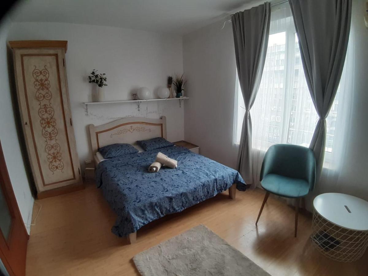 Luxury Piata Romana Center Apartment Bucureşti Ngoại thất bức ảnh