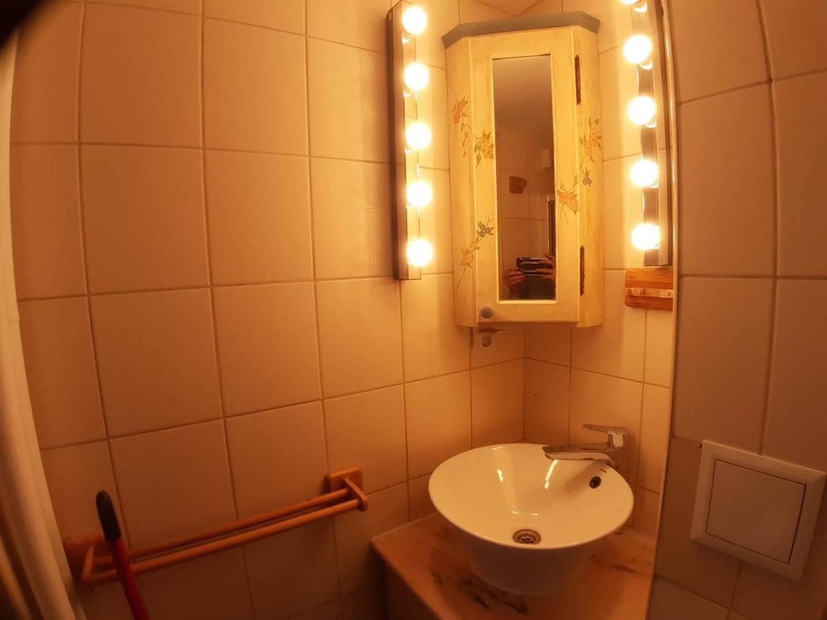 Luxury Piata Romana Center Apartment Bucureşti Ngoại thất bức ảnh