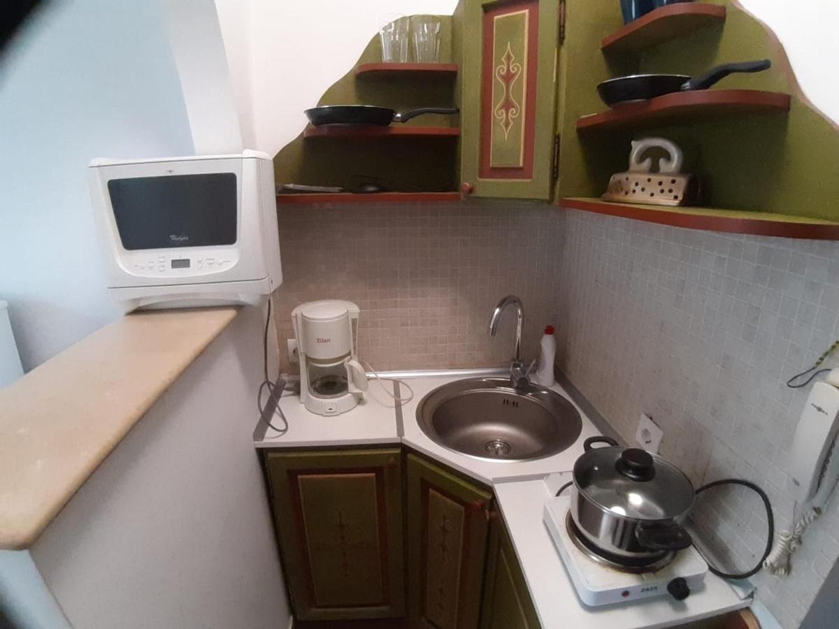 Luxury Piata Romana Center Apartment Bucureşti Ngoại thất bức ảnh